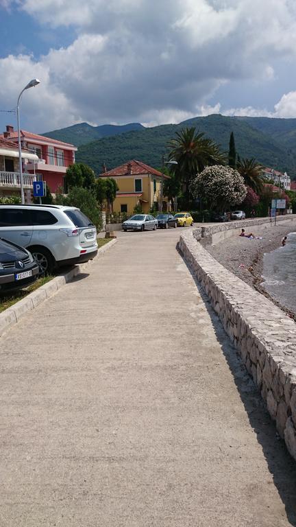 House Grabic Hotel Tivat Buitenkant foto